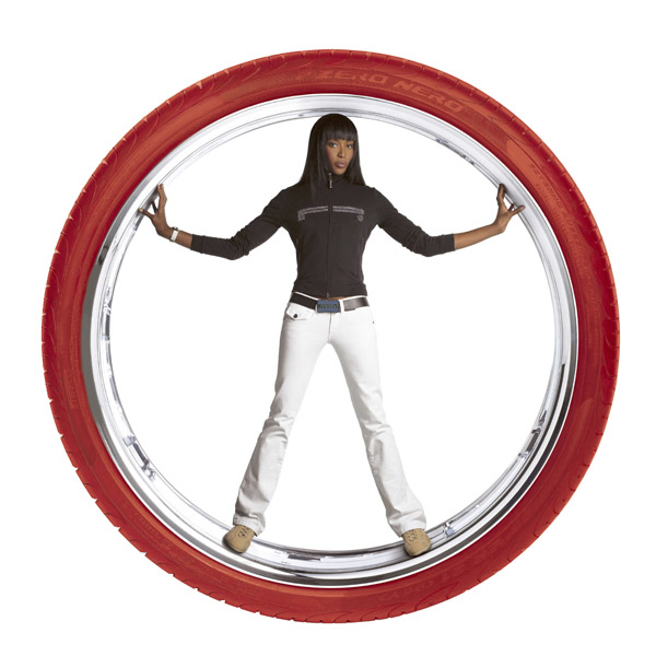 Реклама компания Pirelli (10 фотографий)