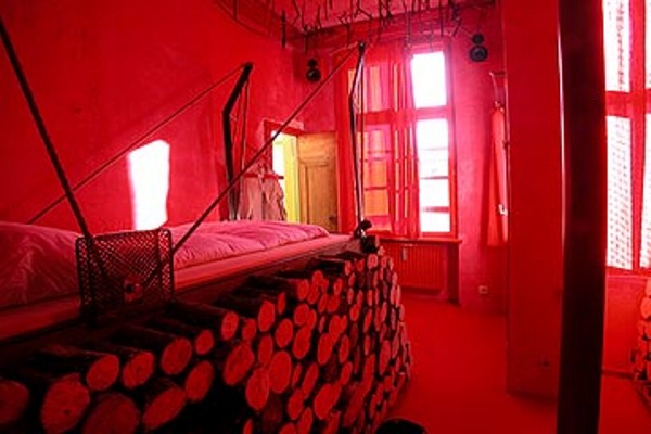 Экстримальный отель (12 фото)