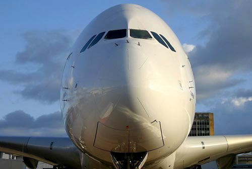       Airbus -380 (9 )