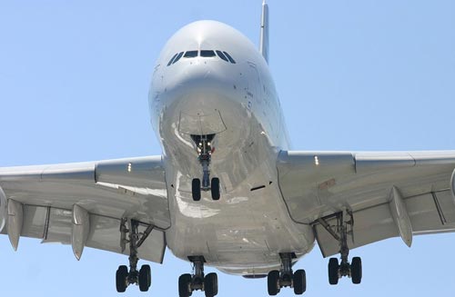       Airbus -380 (9 )