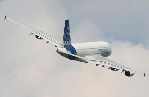       Airbus -380 (9 )