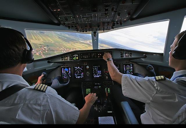    Boeing - ! (13 )