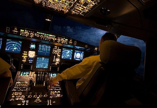    Boeing - ! (13 )