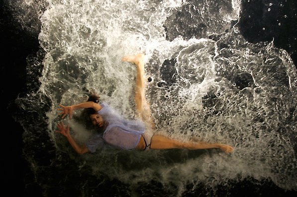 Fuerzabruta в Берлине (9 фото)