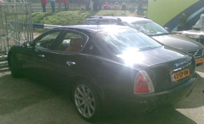     Maserati Quattroporte:) (1 )