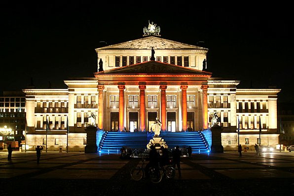 Фестиваль Света в Берлине (13 фото)