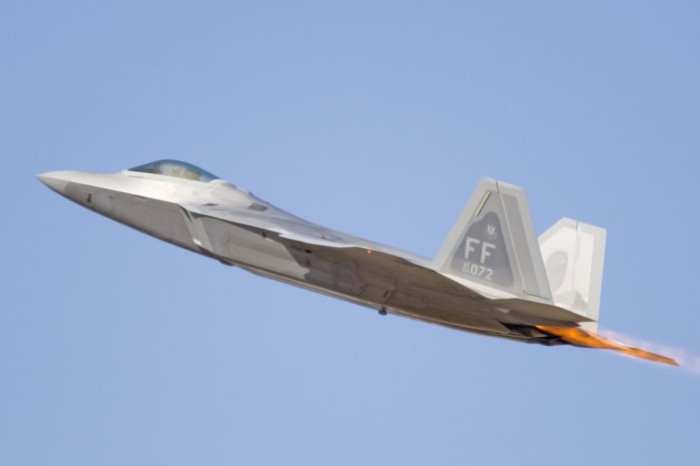 F-22 Raptor - -! (7 )