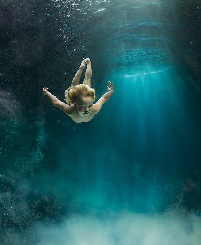 -  Zena HOLLOWAY (24 )