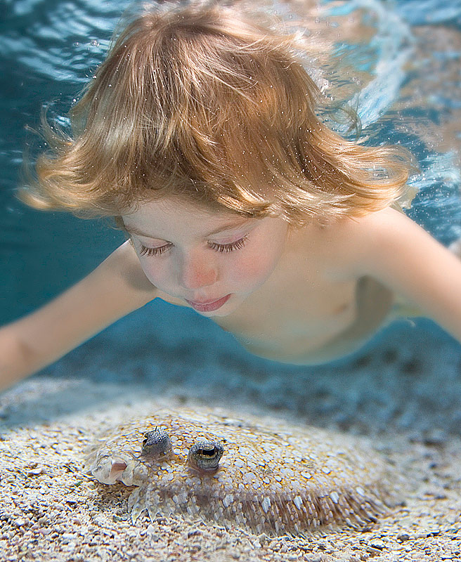 -  Zena HOLLOWAY (24 )