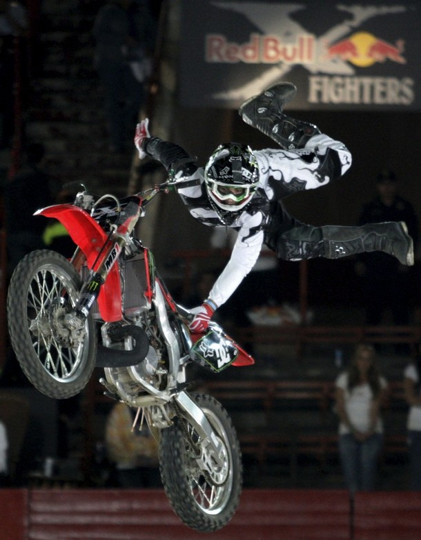 Red Bull X Fighters -    (16 )