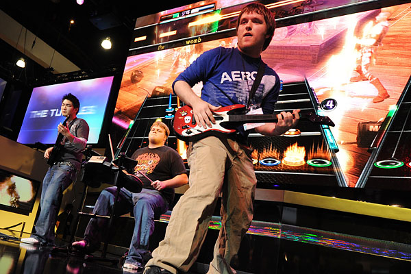 Игровая выставка E3 EXPO 2009 в Лос-Анджелесе (29 фото)