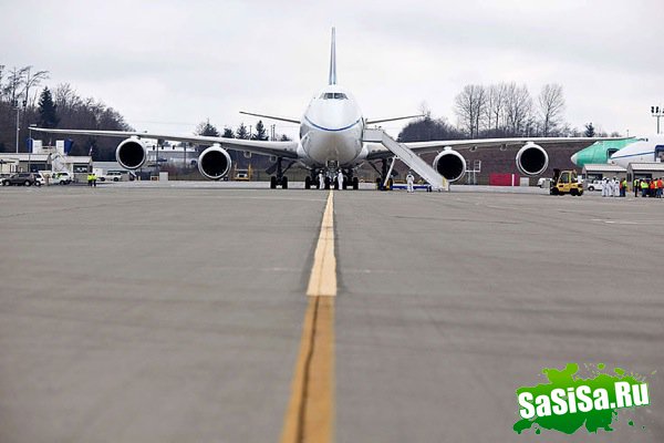     Boeing 747-8 Freighter (16 )