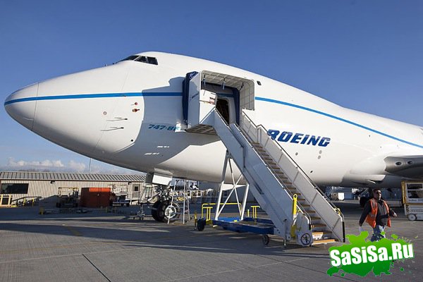     Boeing 747-8 Freighter (16 )