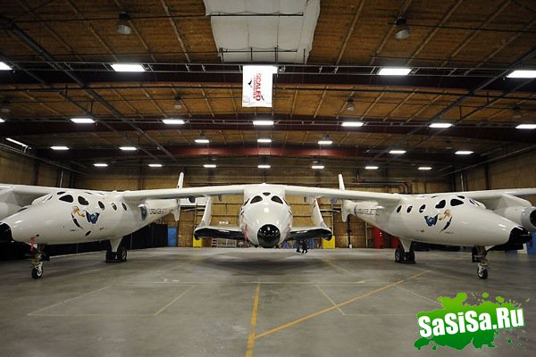     SpaceShipTwo (14 )