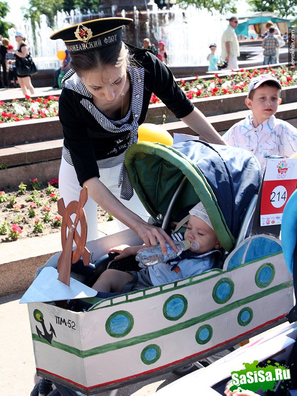 Парад детских колясок 2010 (38 фото)