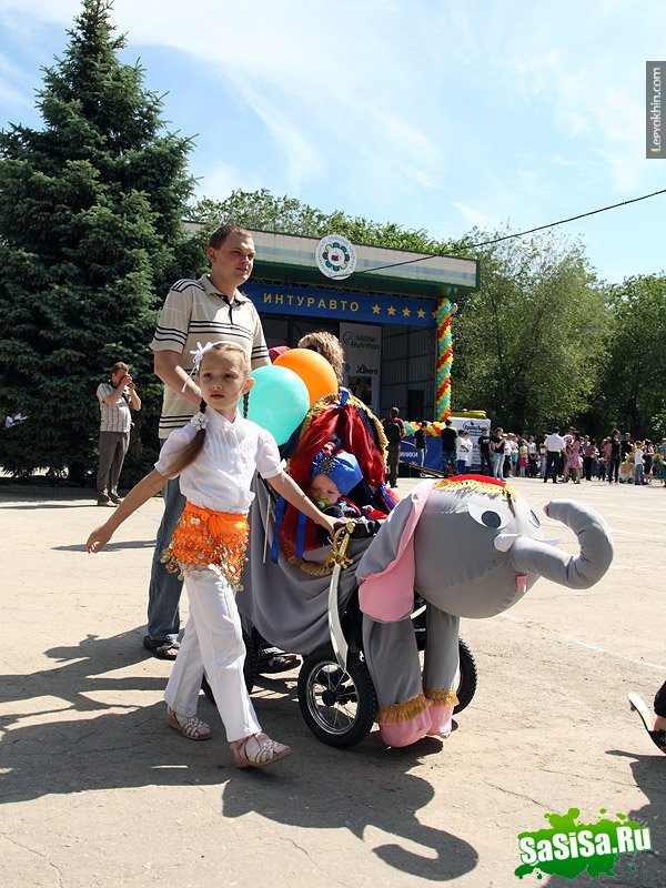 Парад детских колясок 2010 (38 фото)