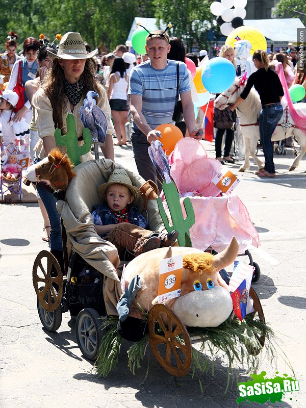 Парад детских колясок 2010 (38 фото)