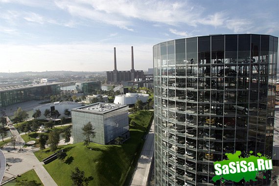 Автобашни в Вольфсбурге (10 фото)