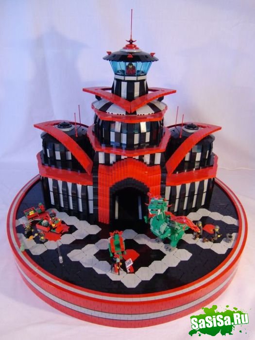 Очень интересные фигурки из Lego (20 фото)