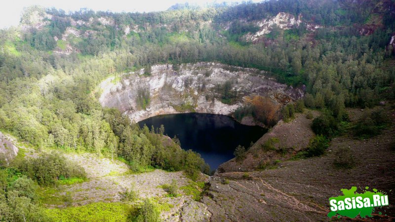 Цветные озера Келимуту (20 фото)