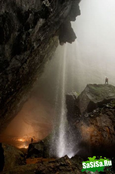   Son Doong (15 )