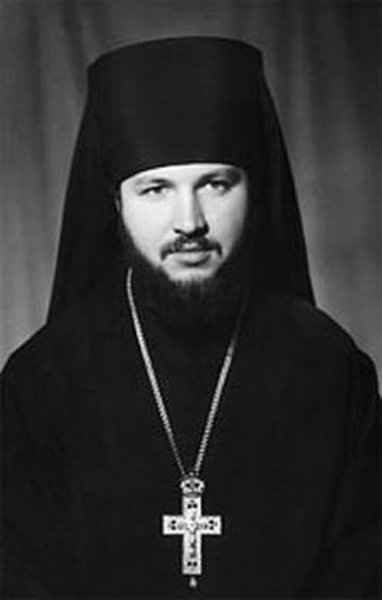 Угадайте, что это за девочка? (2 фото)