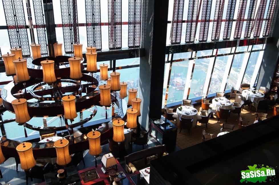 Ritz Carlton         (16 )