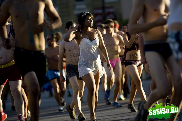  Undie Run    (12 )