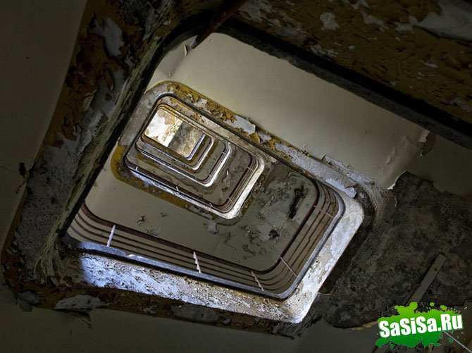 Невероятные лестницы Нильса Айсфельда (20 фото)