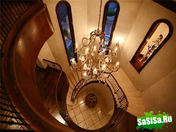  Castillo   (27 )