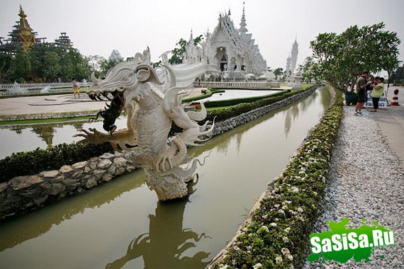   Wat Rong Khun (17 )