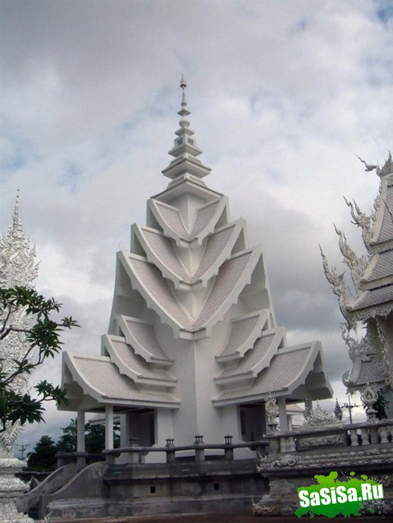   Wat Rong Khun (17 )