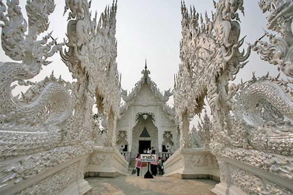   Wat Rong Khun (17 )