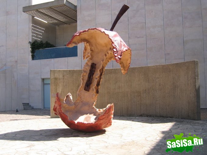   Claes Oldenburg (13 )