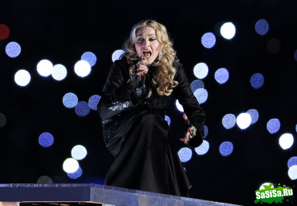 Мадонна на Super Bowl 2012 (15 фото)