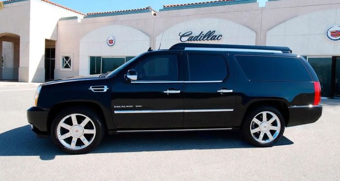  Cadillac Escalade (21 )