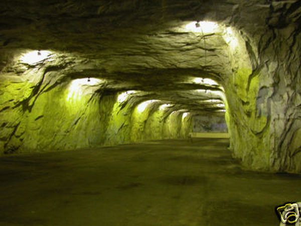 Дом-скала (11 фото)