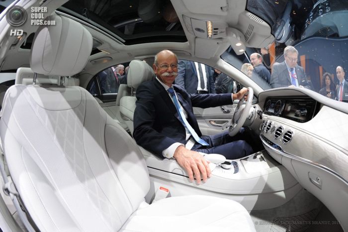 Daimler AG    Mercedes-Benz S-Class (8 )