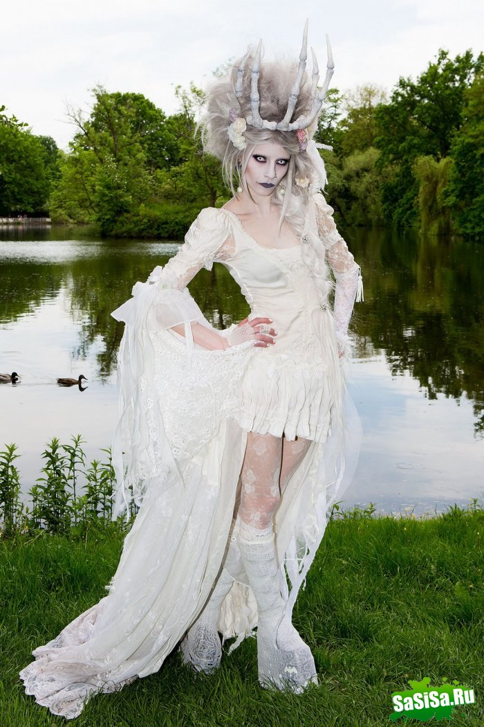  ,    Wave-Gotik Treffen (18 )