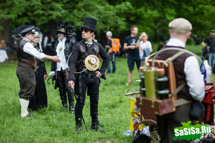  ,    Wave-Gotik Treffen (18 )
