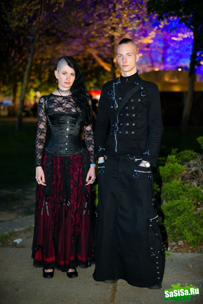  ,    Wave-Gotik Treffen (18 )