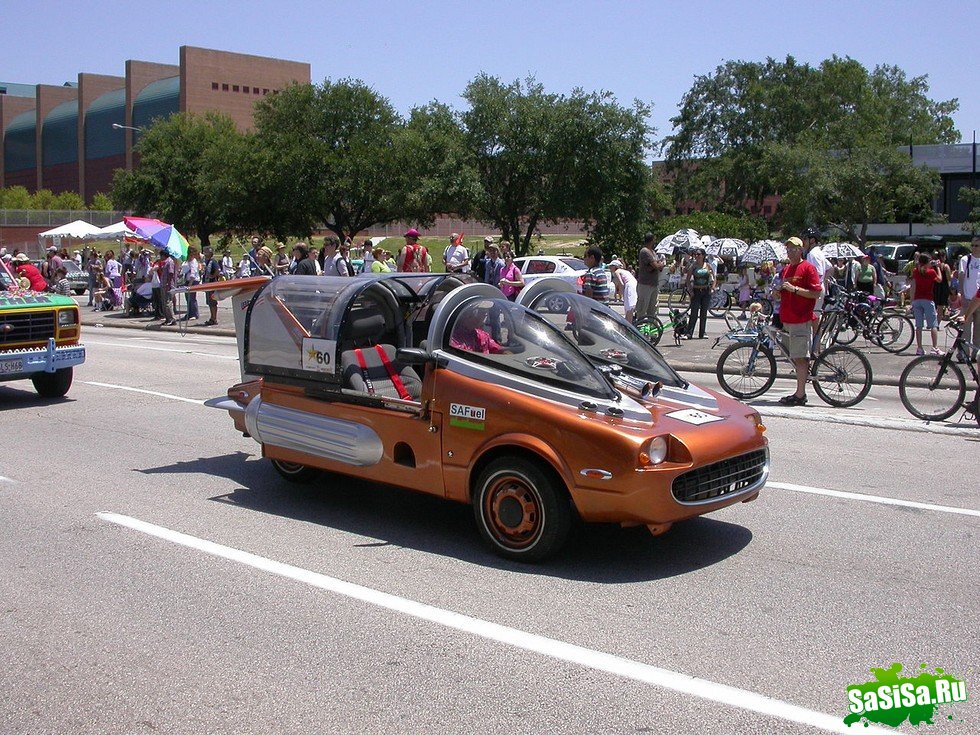  :  The Art Car Parade () (8 )