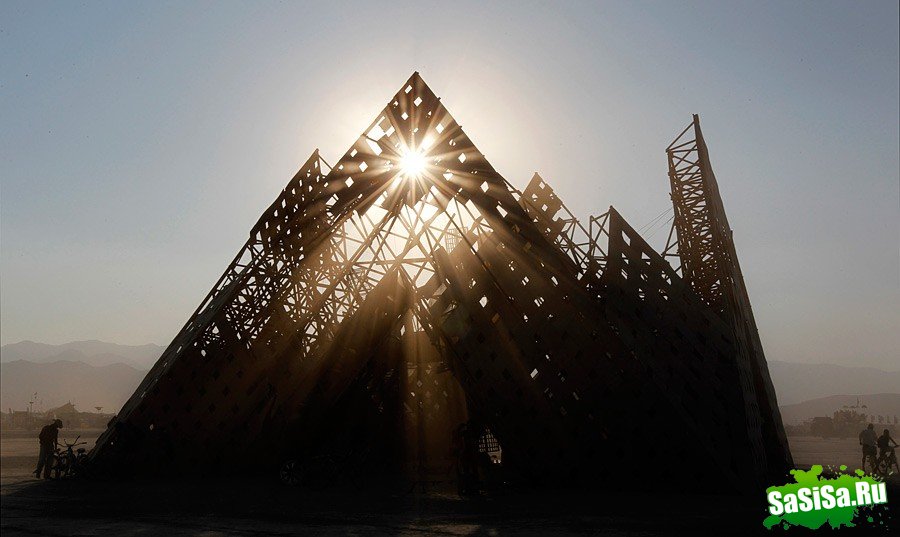 Фестиваль Burning Man 2013 (23 фото)