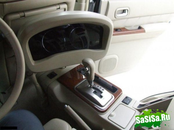 �������� Nissan Patrol (8 ����)