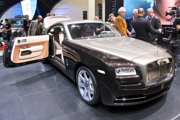  Rolls-Royce:   ! (11 )