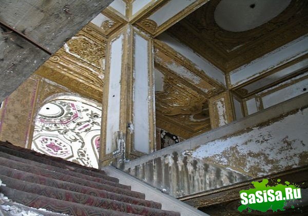 Самая необычная парковка в мире (5 фото)