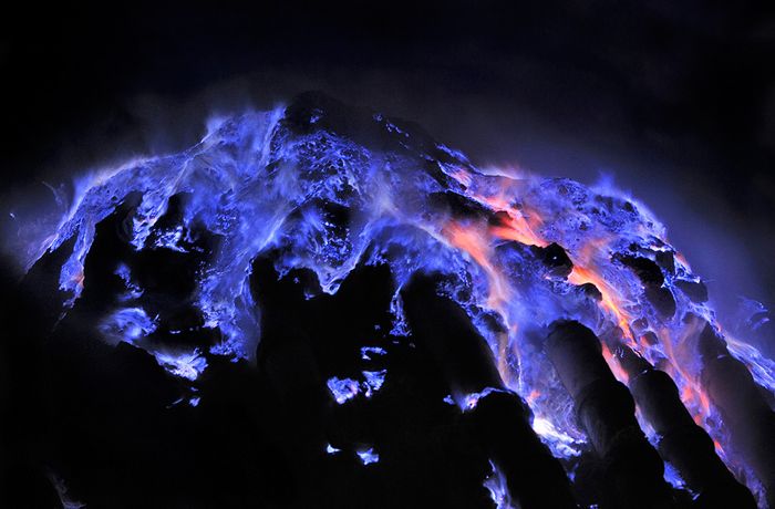 Kawah Ijen -     (7 )