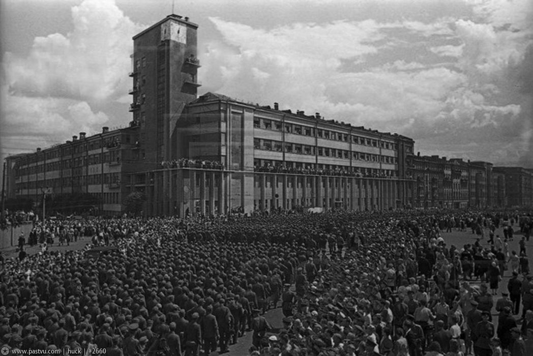 Москва военная (28 фото)