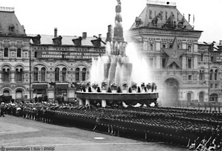 Москва военная (28 фото)