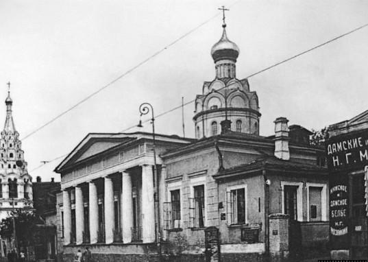 10 домов с привидениями